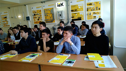 IEK GROUP оборудовала электротехническую лабораторию в Алматинском университете энергетики и связи
